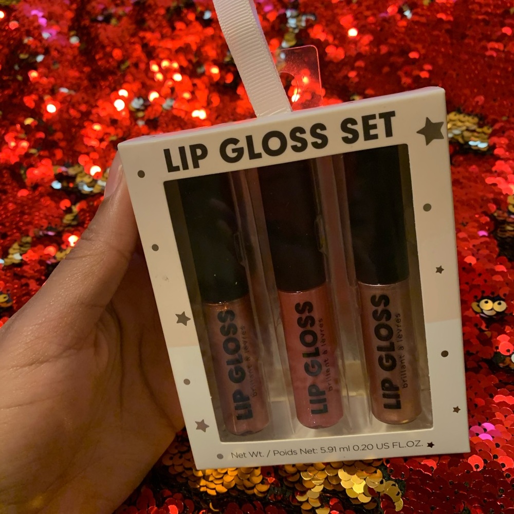 Lip gloss 💄 - Picture 2 of 3